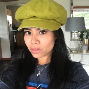 Burberry Tweed Hat in Hipster Green